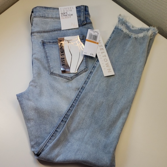 Tinseltown Denim - 3/$35 - *NEW* Cropped High-rise Skinny Jeans